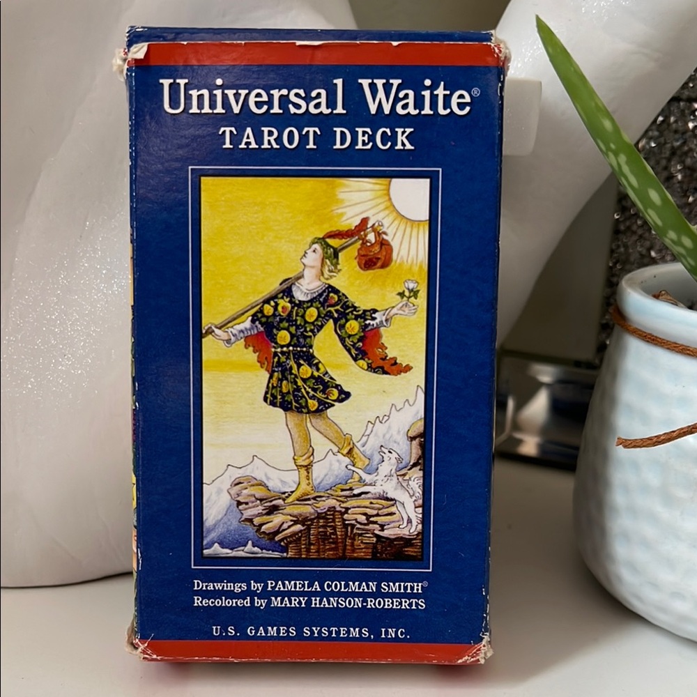 Classic Vintage Universal Waite Tarot Deck